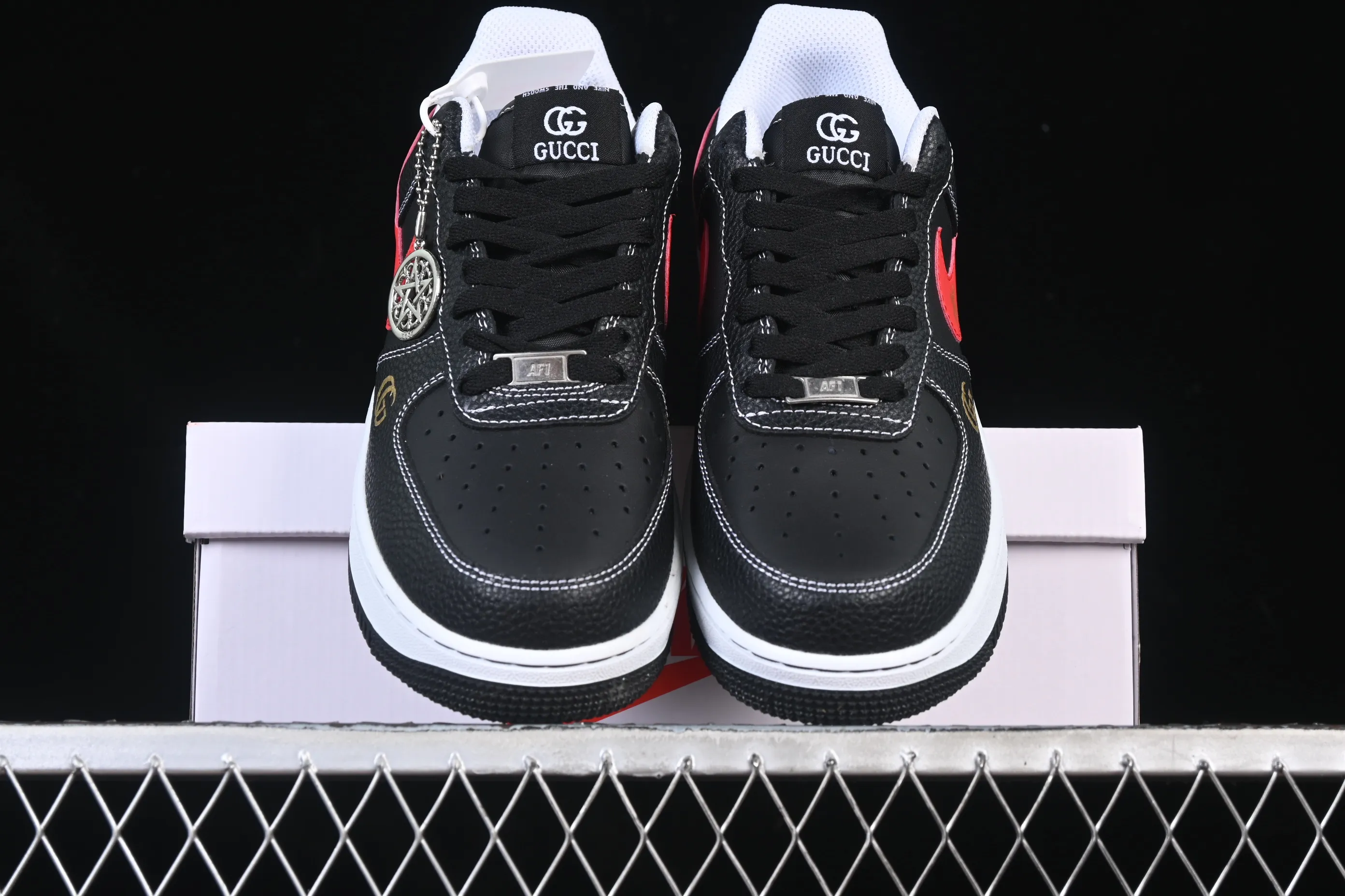 All categories Nk Air Force 1 Air Force series Nk Air Force 1 Low Air Force low-top Nike Air Force 1'07 Low Gucci joint black and red hook Air Force 1 low-top casual sneakers AH8462-001